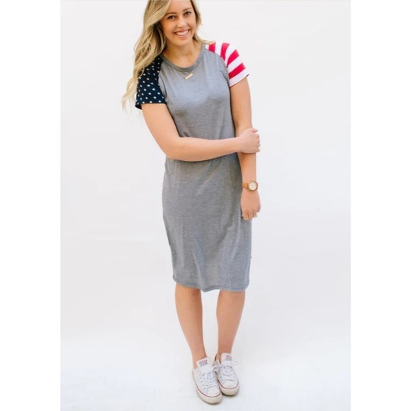 Sign Here Gray‎ Midi Dress Patriotic American Flag Sleeves Women's Size L NWOT - Picture 1 of 9